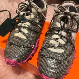 NIKE OFF- WHITE WAFFLE RACERS AUTHENTIC